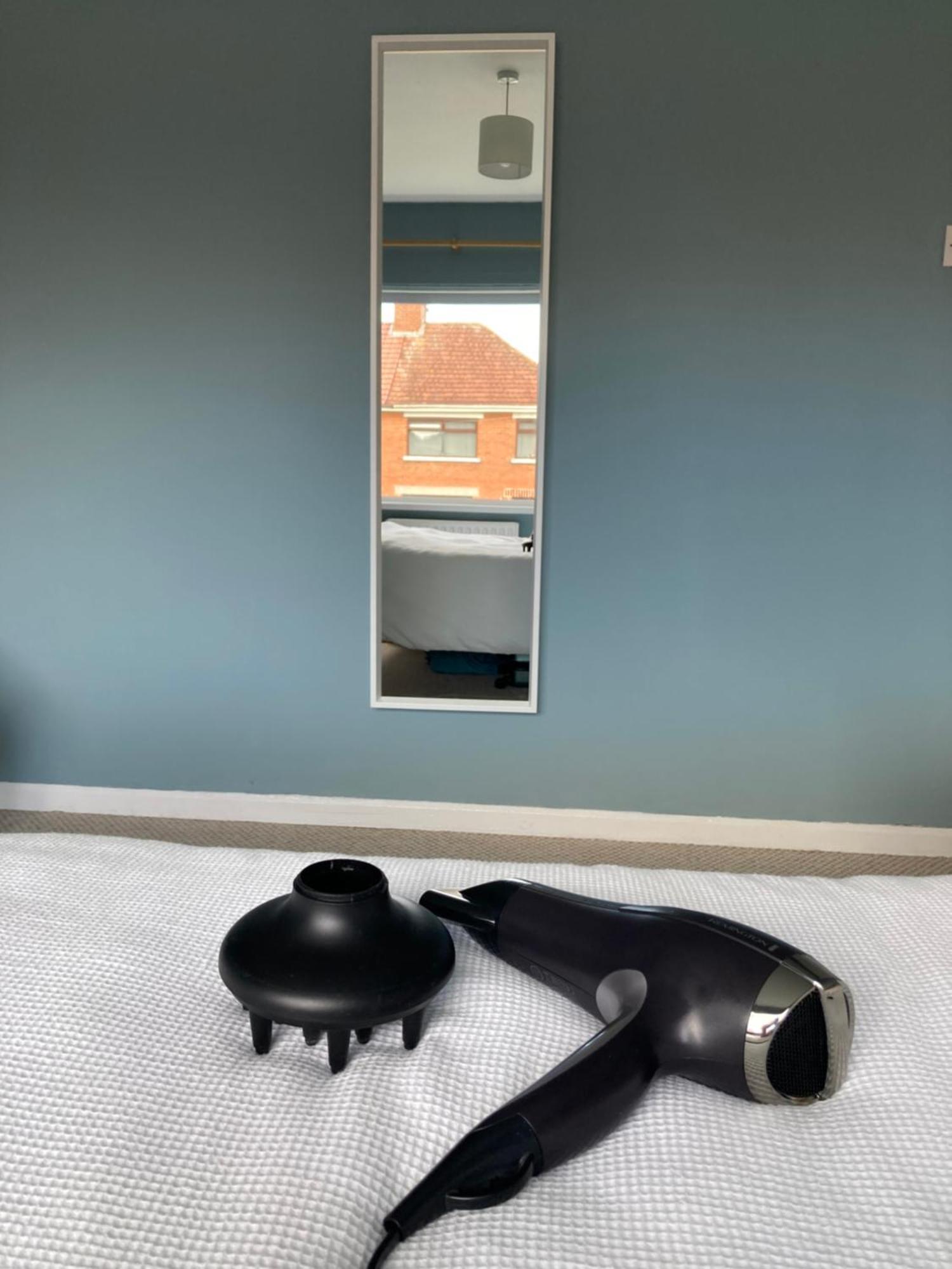 Cosy At Cumberland - Double Room With Shared Bathroom Dundonald  エクステリア 写真